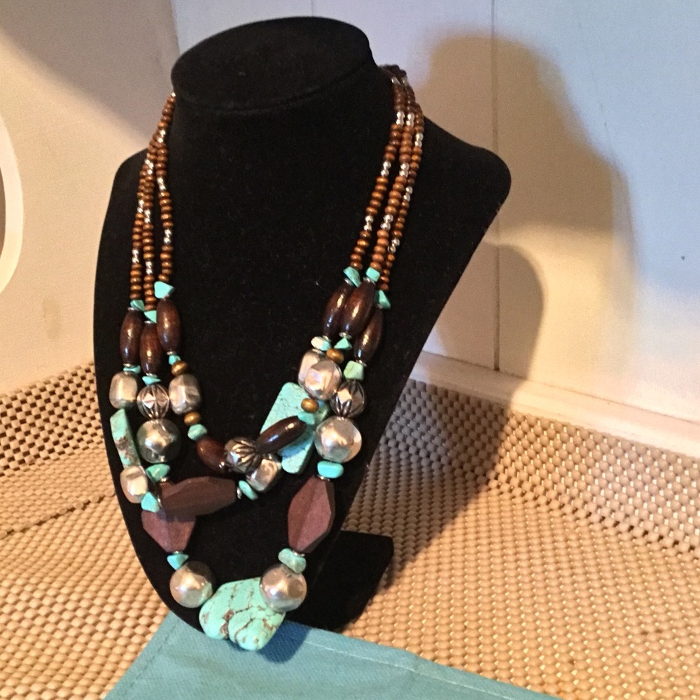 ♥️Turquoise and brown 3 layer necklace.